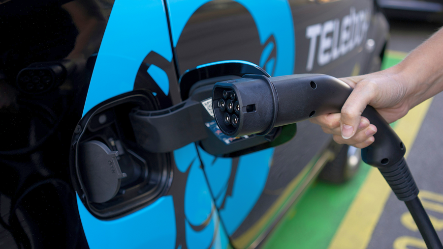 Comment diagnostiquer un problème de charge d'un véhicule électrique?