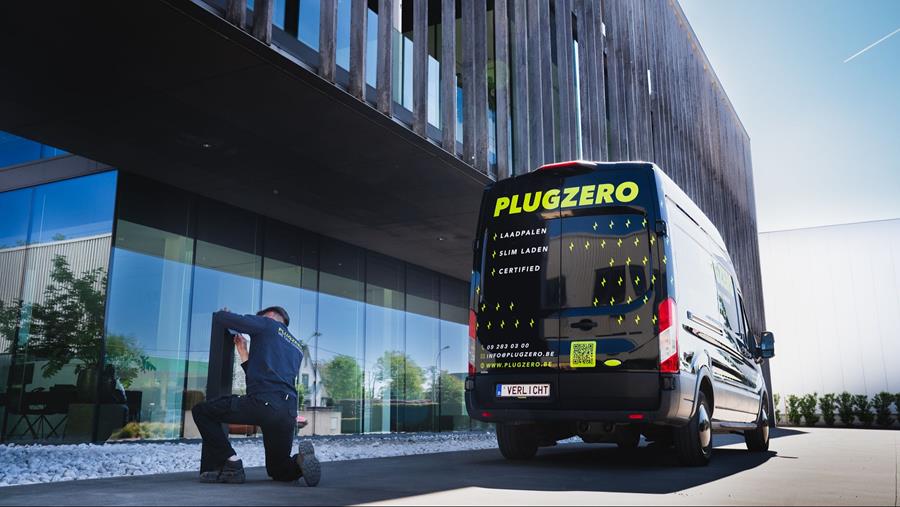 Aalterse installateur van laadpalen kiest bewust voor Ford E-Transit