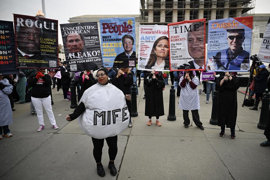 Une vingtaine d'États américains défendent l'accès à une pilule abortive