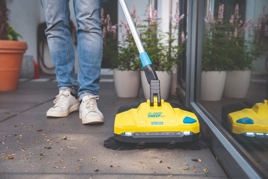 Gloria EasySweep, afscheid van borstel en blik