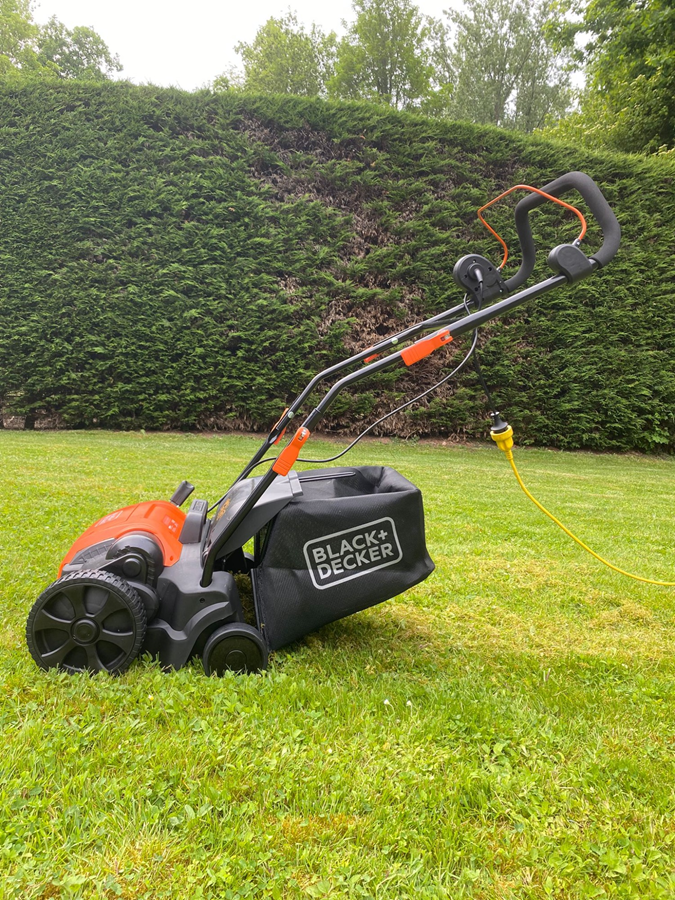 Black&Decker : redonnez de la vigueur à votre pelouse