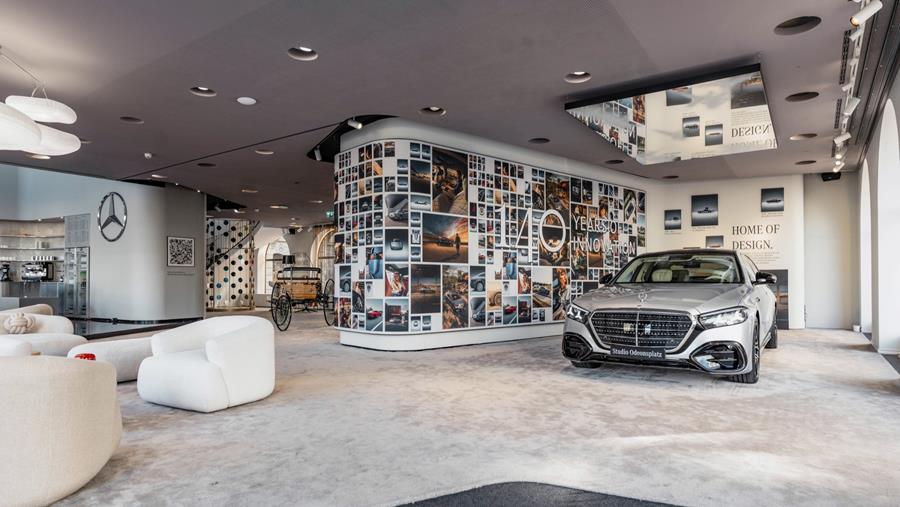 Mercedes-Benz célèbre un siècle d'innovation